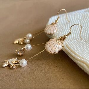 ✨Anthropologie Cambria Earrings